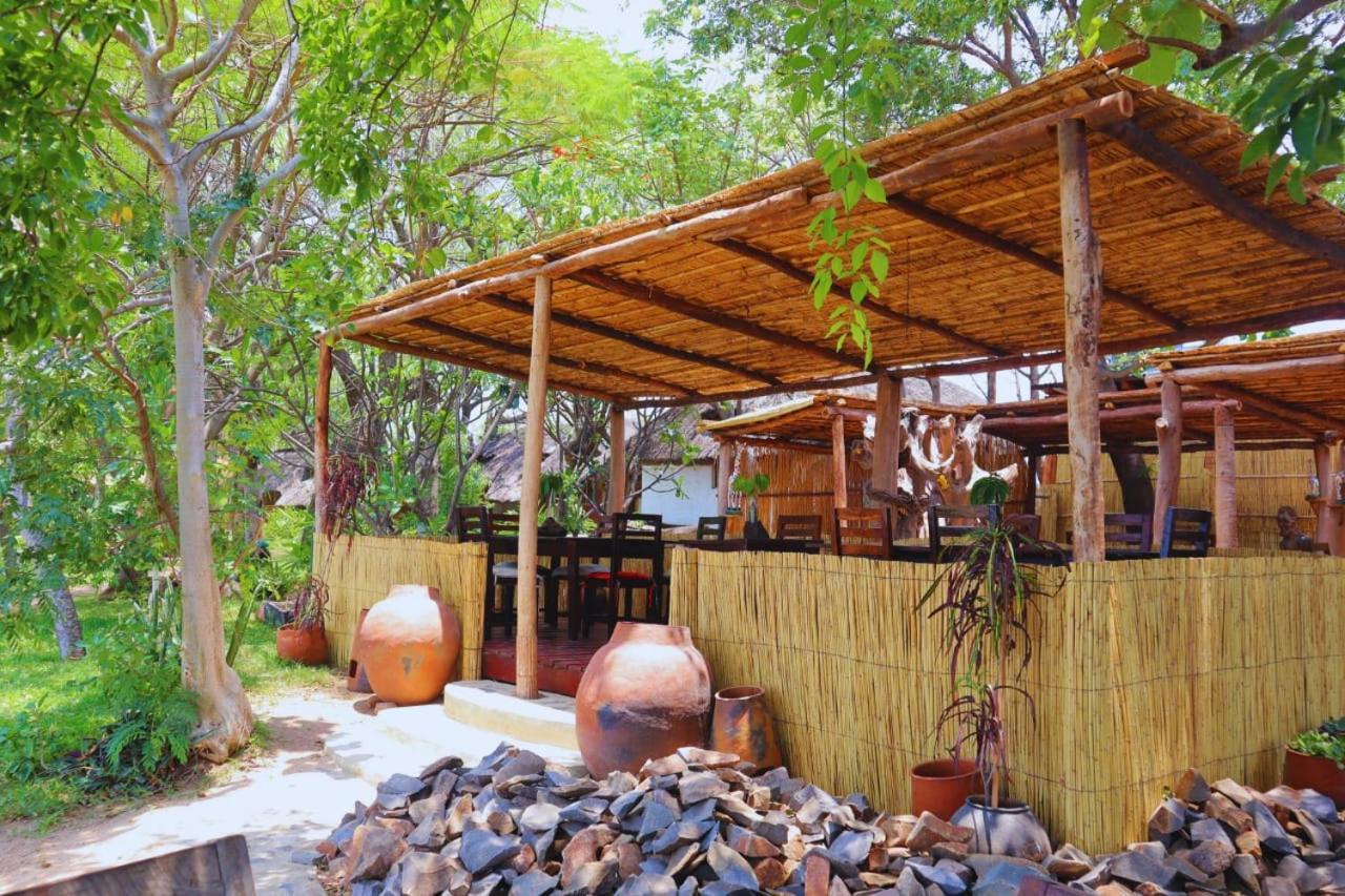 Mgoza Lodge Cape Maclear Exterior photo