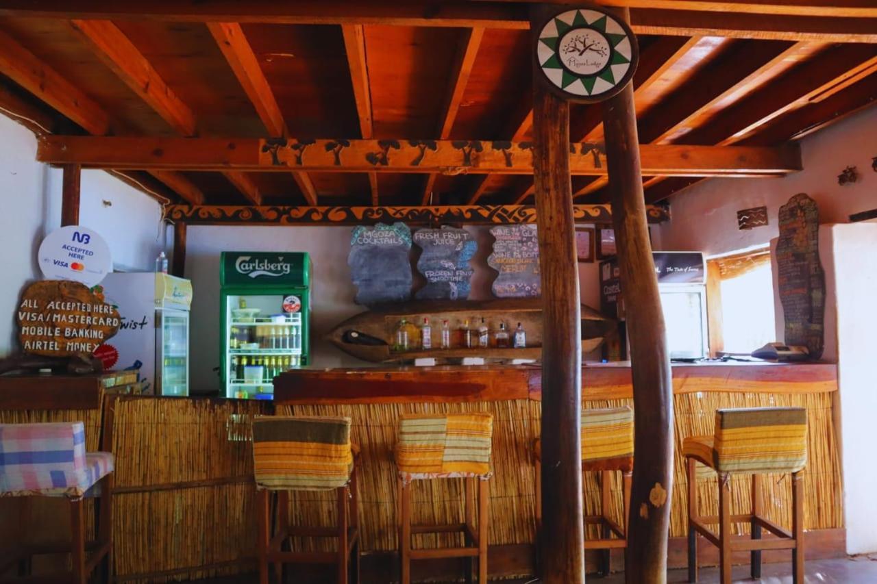 Mgoza Lodge Cape Maclear Exterior photo