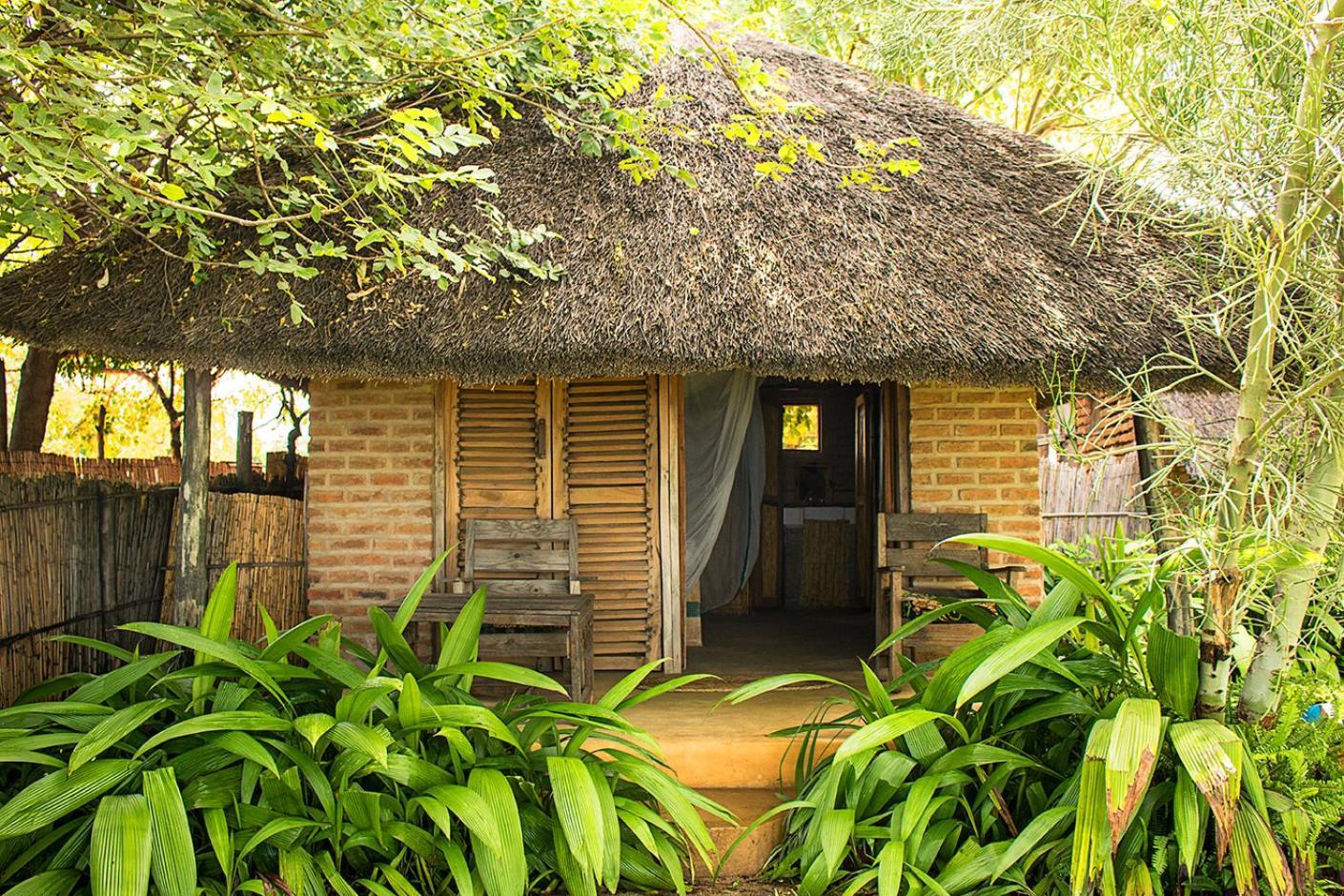 Mgoza Lodge Cape Maclear Room photo