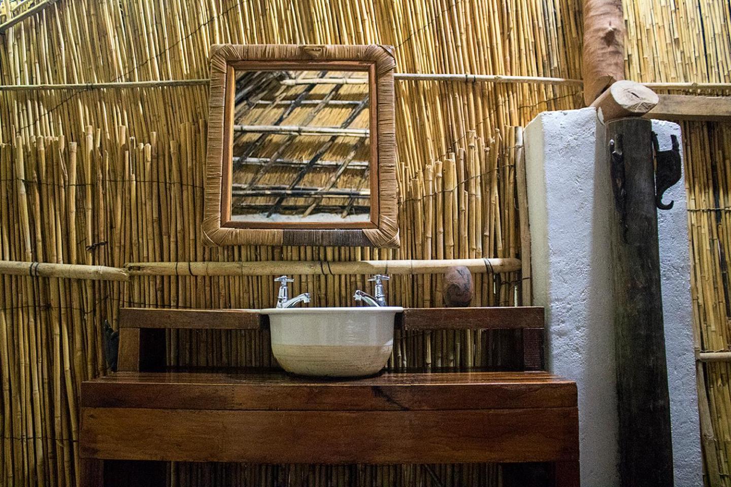 Mgoza Lodge Cape Maclear Room photo