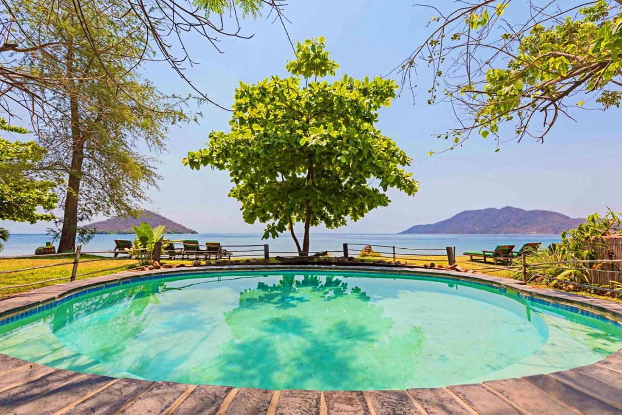 Mgoza Lodge Cape Maclear Exterior photo