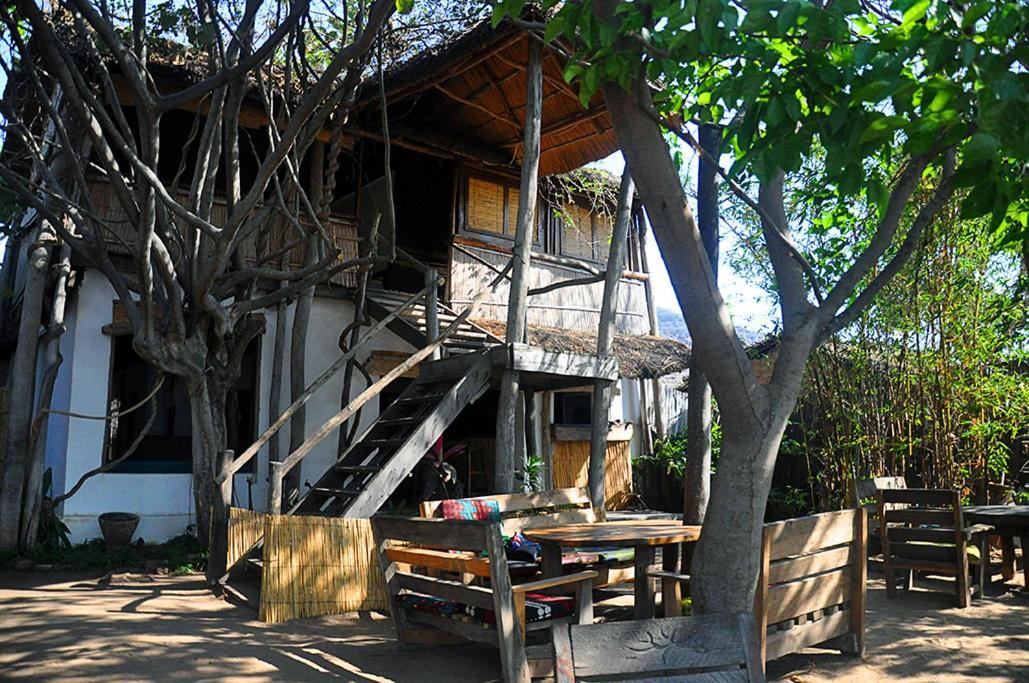 Mgoza Lodge Cape Maclear Exterior photo