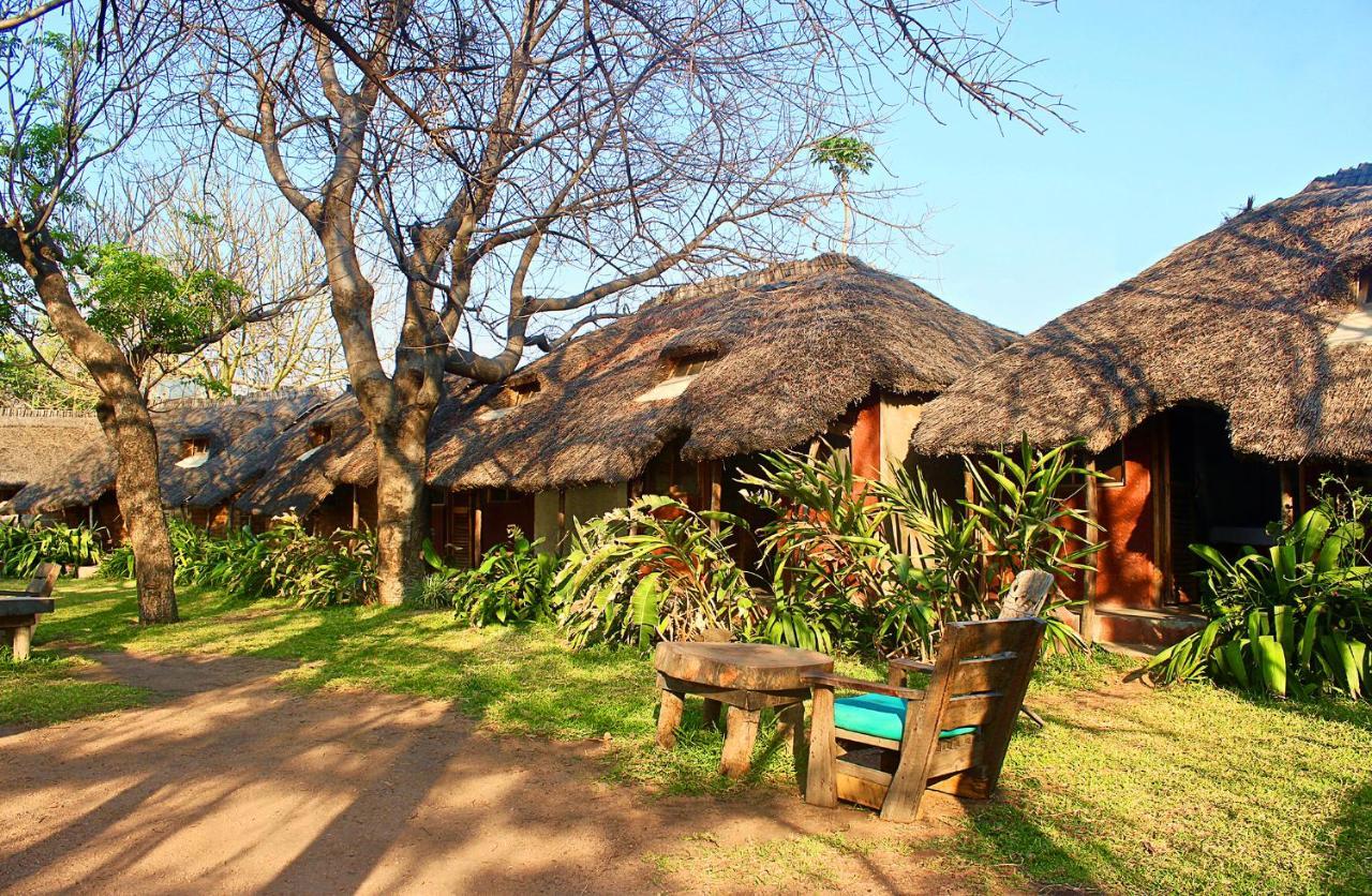Mgoza Lodge Cape Maclear Exterior photo
