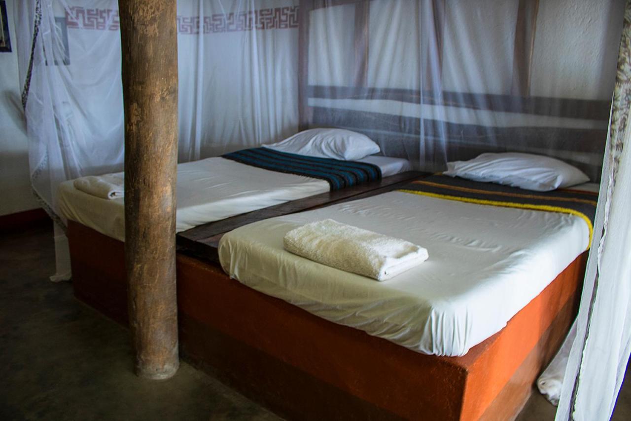 Mgoza Lodge Cape Maclear Room photo